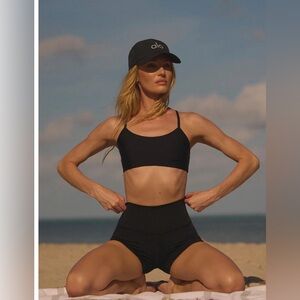 *LIKE NEW* Alo Airlift Intrigue Bra